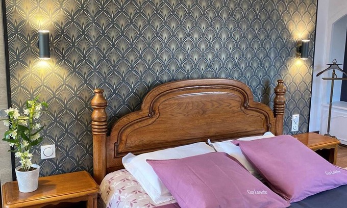 Saint Didier de la Tour Apartamento | Rose Room