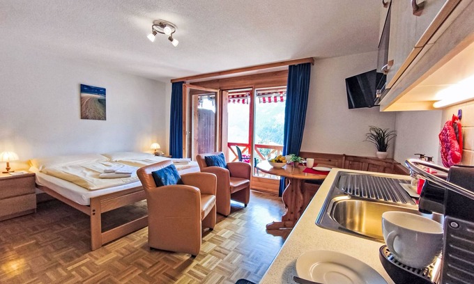 Wengen Apartamento | Rose Studio Y by Interhome
