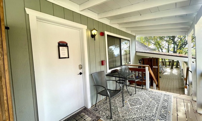 Ahwahnee Cabina | Rose Suite @ Sierra Mountain Lodge- Yosemite - Sin costo de limpieza adicional