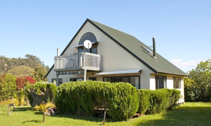 Hahei Cabaña | Casa de campo de Rosemary - Hahei Holiday Home