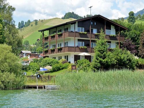 Kufstein Apartamento | Rosenhof am See Ferienwohnung Seerosensuite