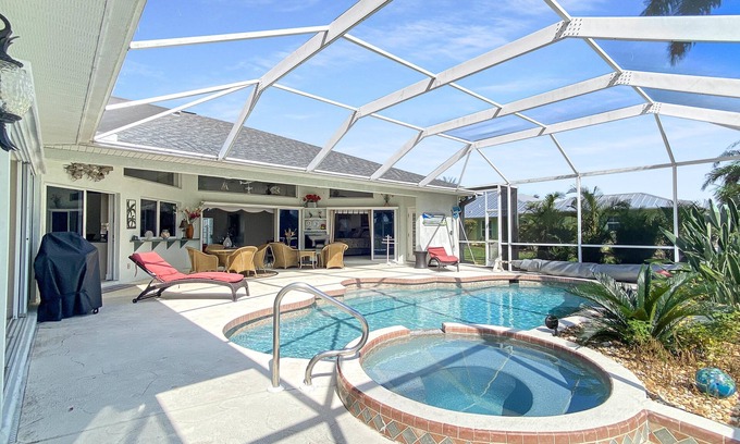 Long Meadow Villa | Rotonda Palms, full refund, pool heat, sleeps 8