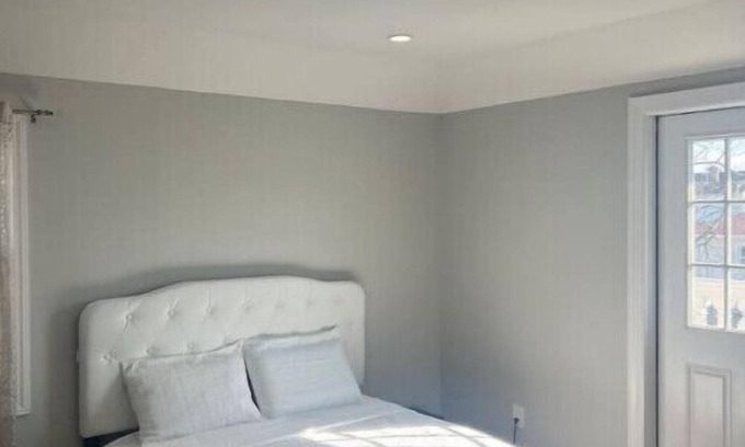 Queens Casa | Roxville Balconies Deluxe/ New/ 4 min JFK Airport