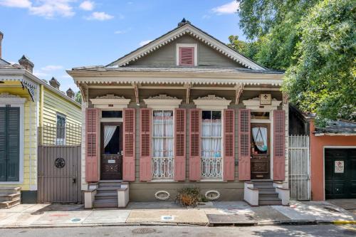 French Quarter Casa | Royal Barracks Guest House