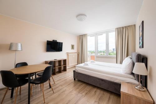Sielce Apartamento | Royal Baths Inviting Apartment by BookingHost