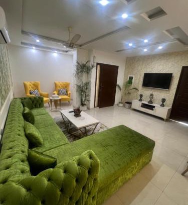 Lahore Apartamento | Royal BNB One bedroom luxury apartment in Downtown Lahore