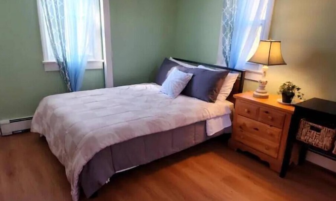 Mount Hope Cabina | Royal Garden Cabin 3