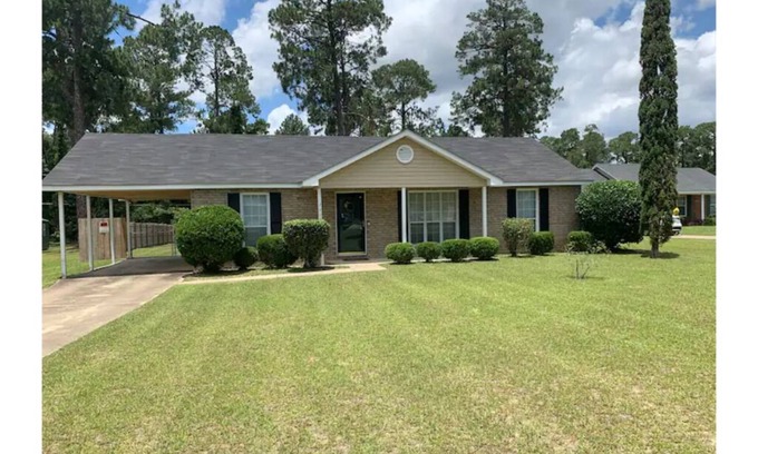 Albany Casa | Royal Living 2 Min. from ABY Airport in S/Ga