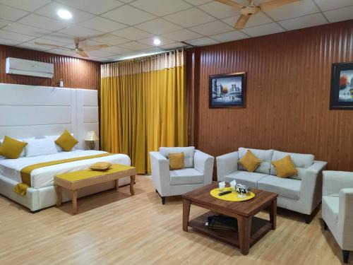 F-8 Sector Casa | Royal Motel Executive