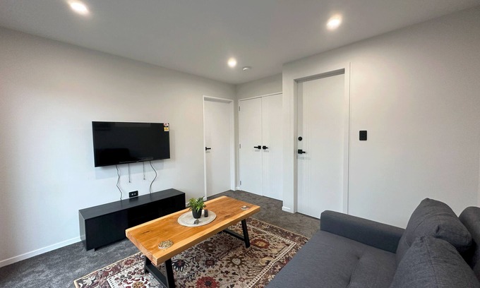 Royal Oak Casa | Royal Residency - 4BR Luxury Apartment