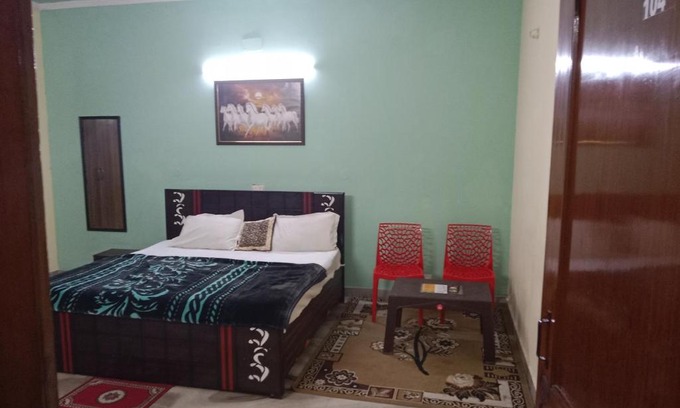South West Casa | Royal retreat room & banquet