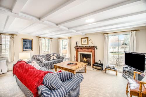 Grand Beach Casa | Royal Retreat