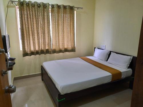 Mysore Cabina | Royal Suvarna Comforts