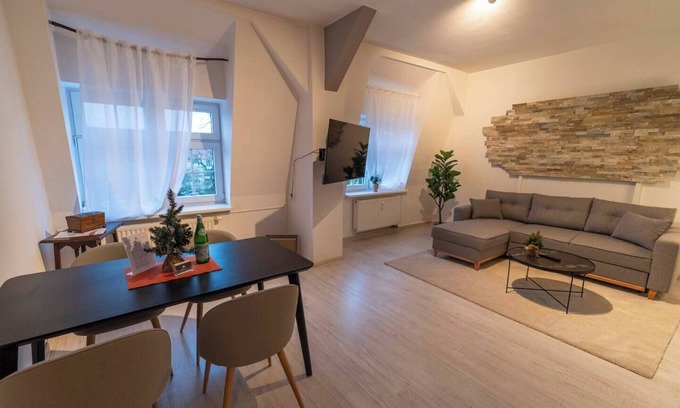 Magdeburg Apartamento | RR | Homely Apartment 80m² | Parking | Washer | TV