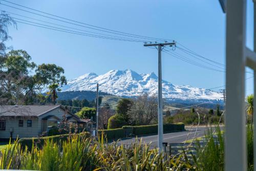 Ohakune Casa | Ruapehu Cottage - Ohakune Holiday Home