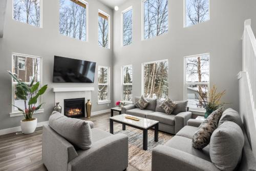 Sand Lake Apartamento | Ruby House Beautiful- Peaceful-4BR Sleeps 12