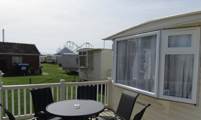 Skegness Casa | Ruby Red Luxury Home from Home 8 berth Caravan - Ingoldale Park, Ingoldmells.