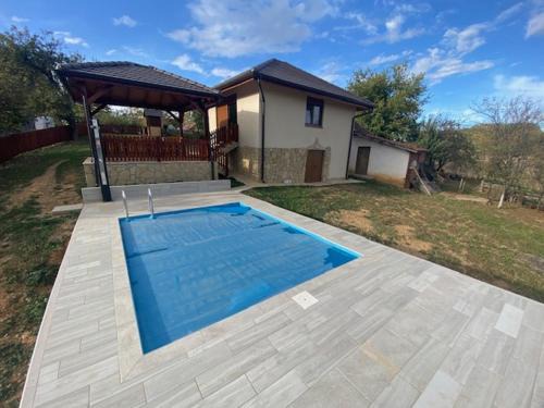 Mladenovac Casa | Rudnicka vila