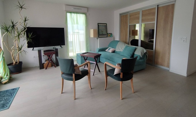 Rueil-Malmaison Apartamento | Rueil-malmaison Appartement Spacieux et Calme