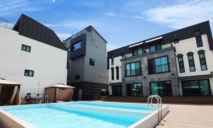 Gangneung Condominio | Ruhe Pool Villa