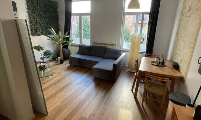 Koekelberg Apartamento | Ruim en Gezellig Appartement