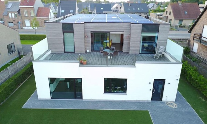 Gistel Apartamento | Ruim en zonnig appartement met groot terras