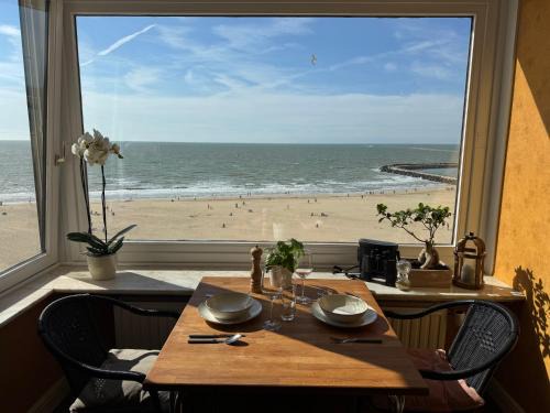 Ostend City Centre Apartamento | Ruime studio frontaal zeezicht AAA Locatie