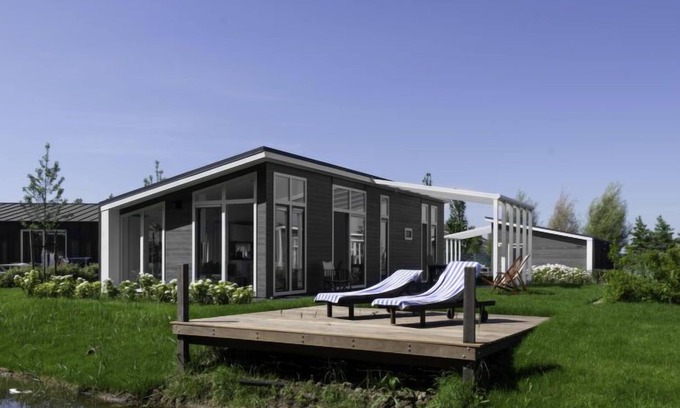 Wemeldinge Casa | Vakantiehuis Ruisweg 101 by Interhome