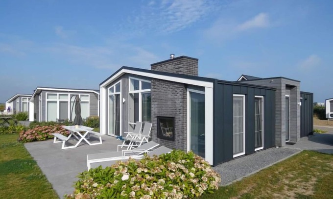Wemeldinge Casa | Vakantiehuis Ruisweg 13 by Interhome