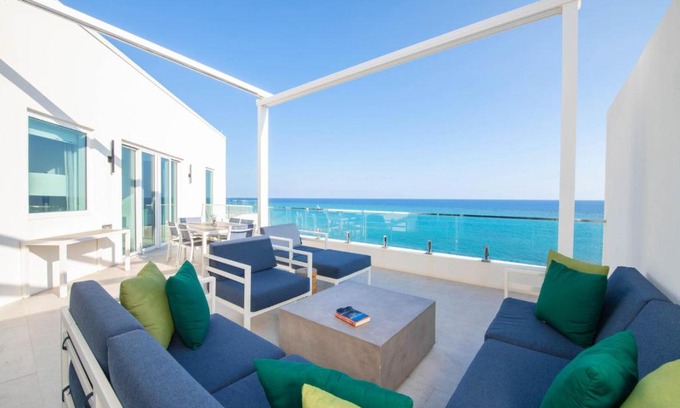 Rum Point Apartamento | Rum Point Resort 503 Penthouse