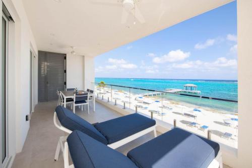 Rum Point Apartamento | Rum Point Resort 208