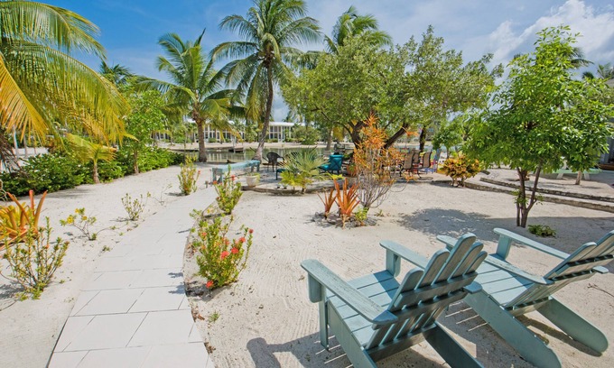 Rum Point Condominio | Rum Sands-A Cottage de lujo con encanto a pasos de Rum Point