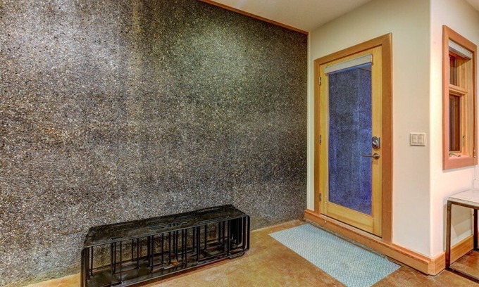 Canmore Casa | Rockies Rentals: Espectacular casa con pared de escalada interior; 4 hab / 4. 5 baños