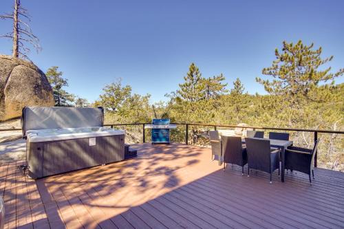 Arrowbear Lake Casa | Running Springs Cabin with Spacious Deck and Hot Tub!