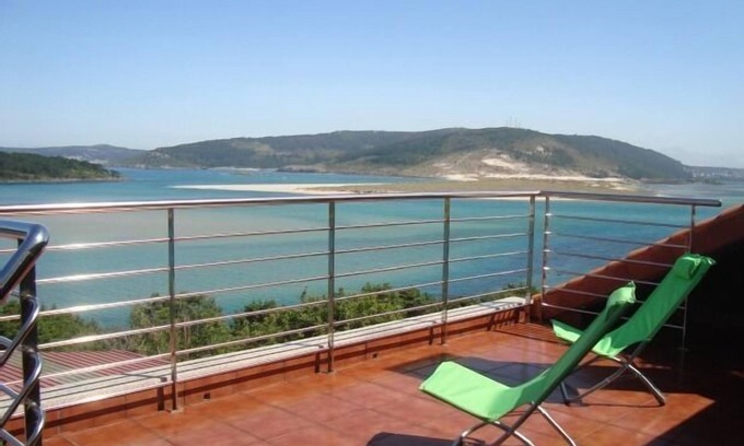 Cabana de Bergantinos Apartamento | Apartamento rural El Mirador del Atlántico para 4 personas