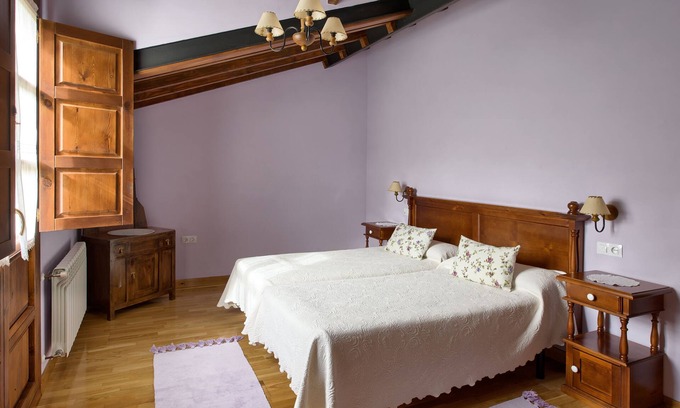 Villaviciosa Cabaña | Apartamento rural La Casona de la Roza para 6 personas
