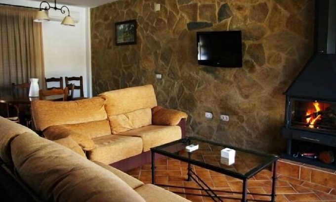Cardena Cabaña | Rural apartment La Venta del Charco for 8 people