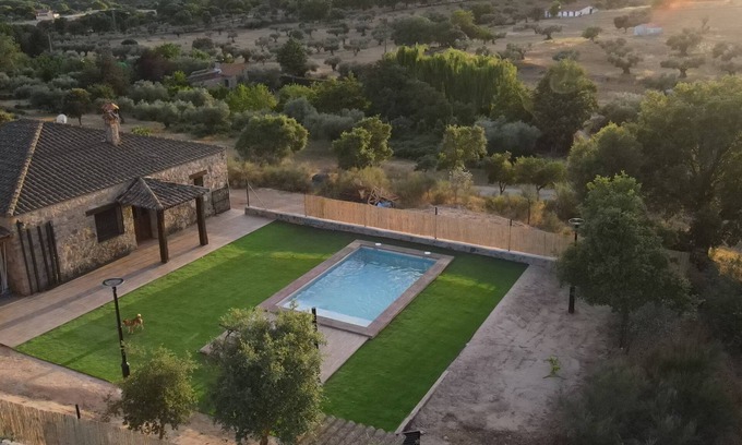 San Vicente de Alcantara Casa | Escapada Rural con Piscina Privada en el Corazón de Extremadura - Ideal Familias