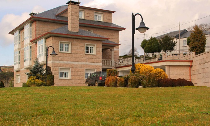 Baralla Casa | Casa Rural Chalet con Jacuzzi y Barbacoa en plena narturaleza | Lugo Galicia