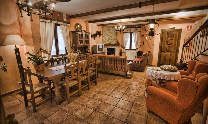 Pollos Cabaña | Acogedora Casa rural a la orilla del Duero para 6 personas