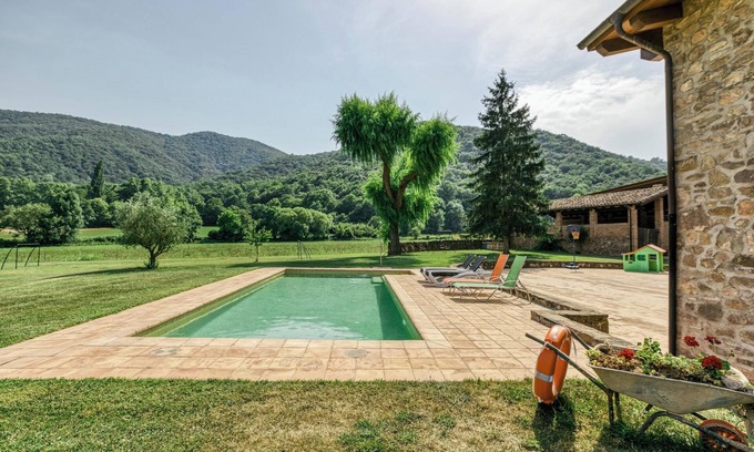 Sant Pere Despuig Villa | Casa rural Mas Plantalech con piscina, jardín y Wi-Fi