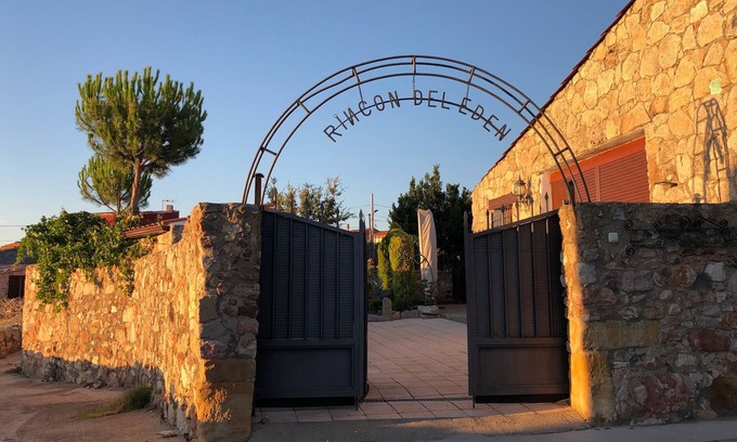 Tardobispo Cabaña | Casa Rural "Rincón del Edén"