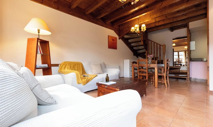 Pola de Lena Cabaña | CASA RURAL CON VISTAS A LAS MONTAÑAS VERDES ASTURIANAS