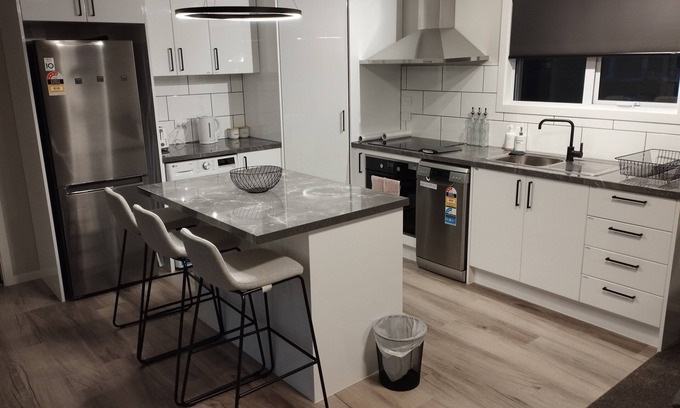Bunnythorpe Cabina | Rural Lifestyle 1 bedroom with sofa Bed