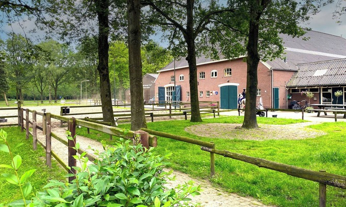 Municipality of Veendam Casa | Rural luxury near riding stables with jacuzzi