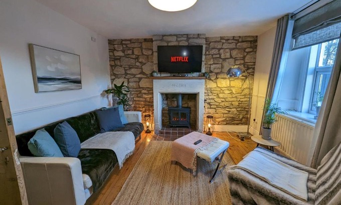 Bath Casa | Rush Hill Cottage - with parking for 2 cars