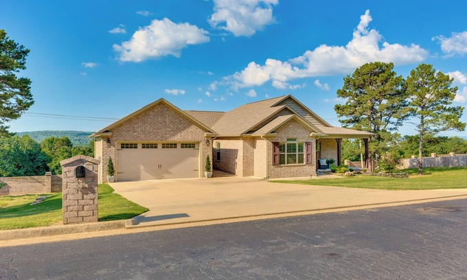 Russellville Casa | Russellville Home Near Hiking + Lake Access!
