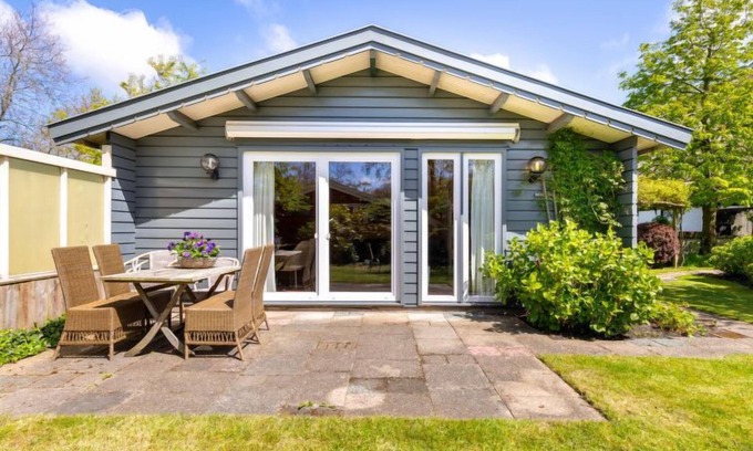 Sint Maartensvlotbrug Casa | Rusthoeve 28 by Interhome