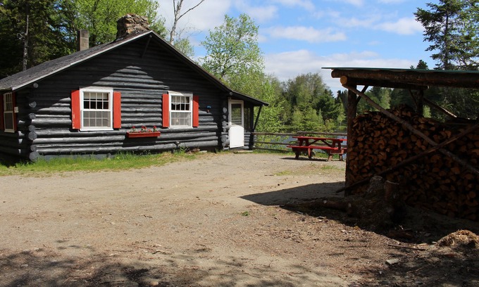 Dennysville Cabaña | Rustic, 3-bedroom, log cottage, Lake-view, Pet-friendly, Downeast Maine