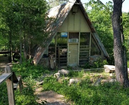 Grubville Casa | Rustic A-Frame Cabin in the Lush Woodlands of Grubville, Missouri